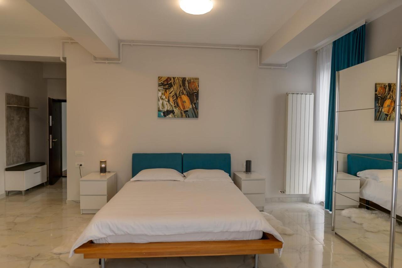 Atlantis Apartments & Studios Mamaia Exterior photo